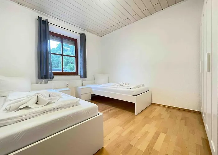Sad261 Grosse Monteurwohnung Apartman *